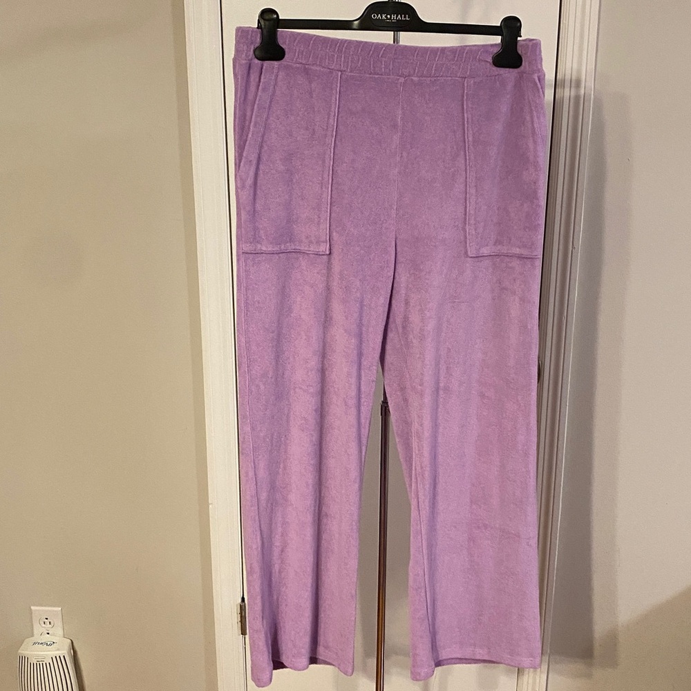 Monrow Robe & Lounge Pants Set - Picture 8 of 12